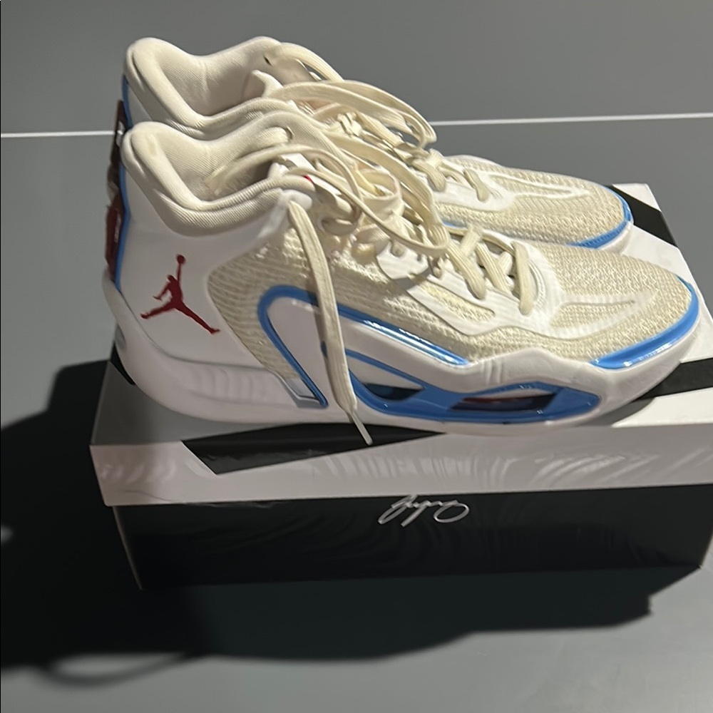 Jordan Tatum 1 Athletic Shoes - White, Blue, Red